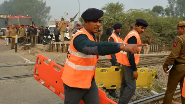  وزیر داخلہ راج ناتھ سنگھ نے کہا ہے کہ ہوائی جہاز کو پرواز کے ساتھ ہی گر کر تباہ ہو گیا