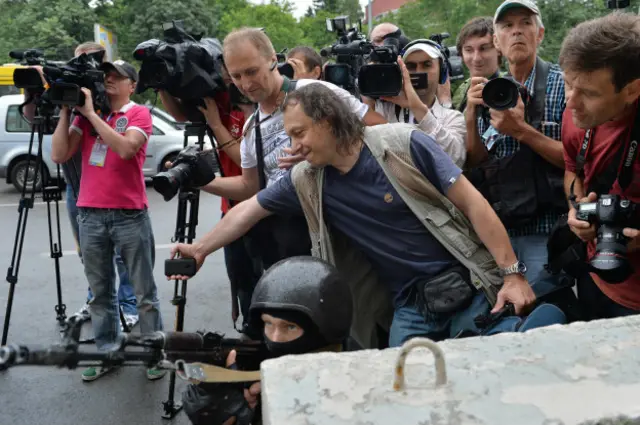 Журналісти