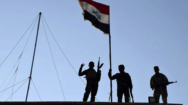 وفقا لتقديرات الجيش العراقي، يوجد ما بين 250 و300 مسلح من تنظيم الدولة في وسط الرمادي.