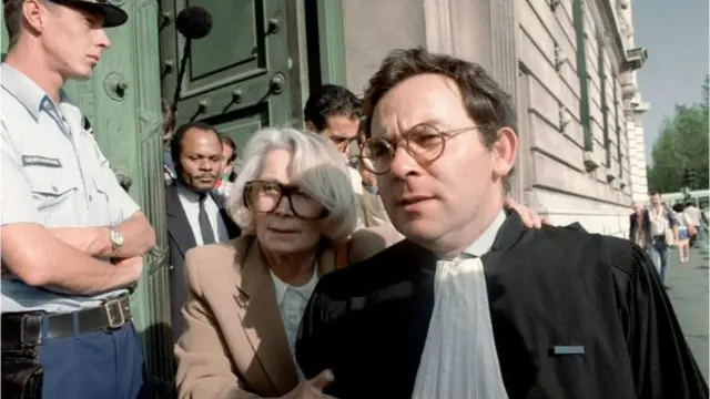 Мадам Клод с адвокатом