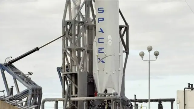 اسپیس اکس برای ارسال تدارکات به آی اس اس قراردادی ۱.۶ میلیارد دلاری با ناسا دارد