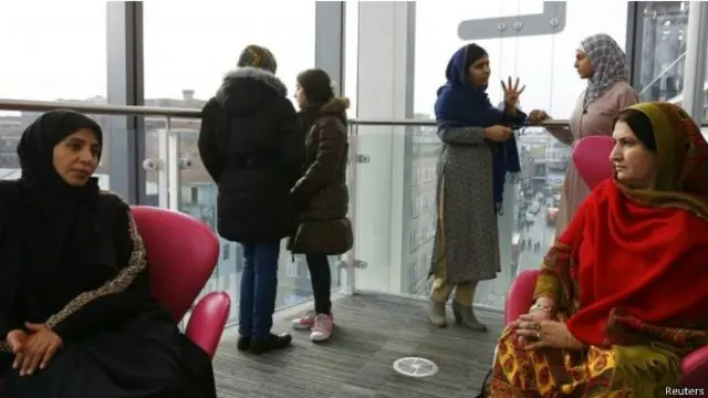 ایمان الملہان اور تورپکئی یوسفزئی بھی موجود تھیں 