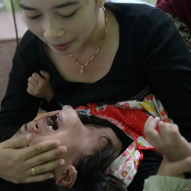 एफ़जीएम बंद करो