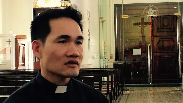 Linh mục Anthony Lê Đức cho rằng Giáng Sinh với người Việt tại Bangkok vẫn có ý nghĩa trọn vẹn dù không bài trí hoành tráng như tại Việt Nam