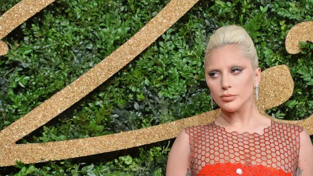 Perusahaan rekaman sempat kebingunan menentukan hadiah Natal untuk Lady Gaga.