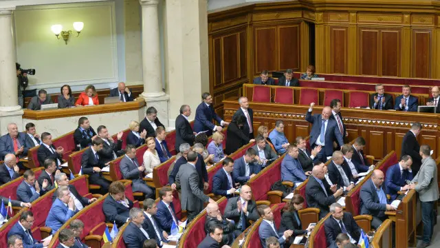 Подання про відставку прем'єра має з'явитися в Раді у вівторок