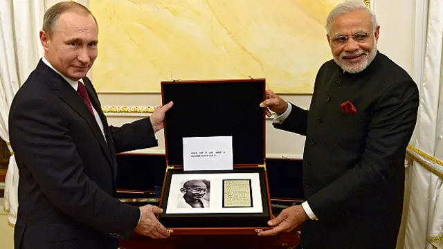 Президент РФ Владимир Путин и премьер-министр Индии Нарендра Моди
