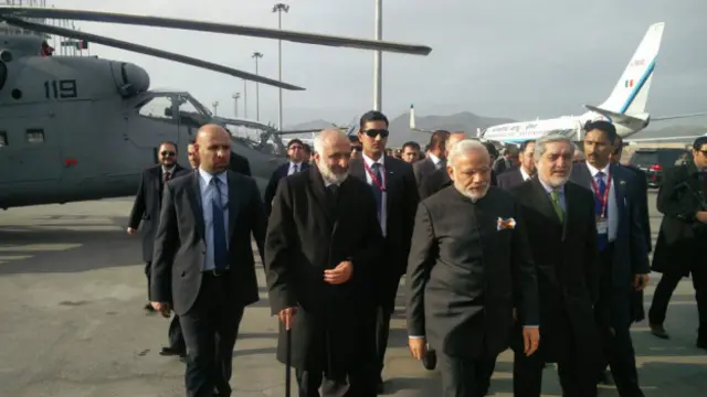 وزیراعظم مودی کابل کے سرکاری دورے سے واپسی پر لاہور پہنچے ہیں