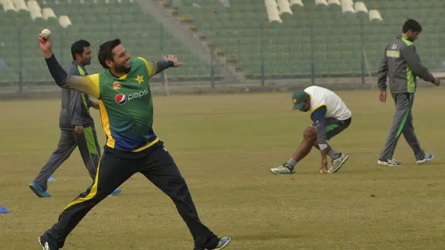 نیوزی لینڈ کے دورے سے پہلے پاکستانی کھلاڑی لاہور میں لگائےگئے فٹنس کیمپ میں شریک ہیں۔