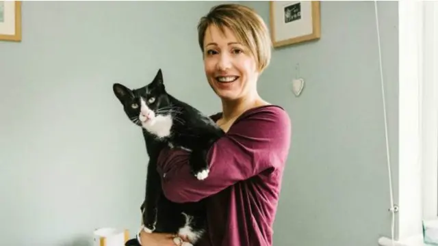 Кот Тео с хозяйкой