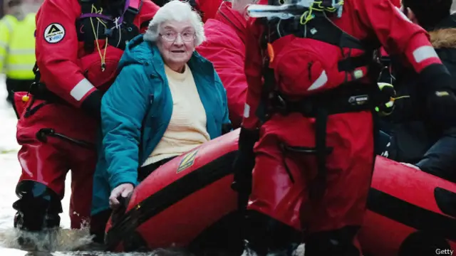 इंलैंड में बाढ़