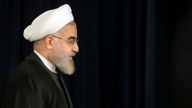 ولسمشر روحاني د سوداګرو او وزیرانو د ۱۲۰ کسیزې ډلې په مشرتابه د پنځو ورځو لپاره د روم او پاریس په سفر وتلی