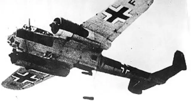 Військовий літак