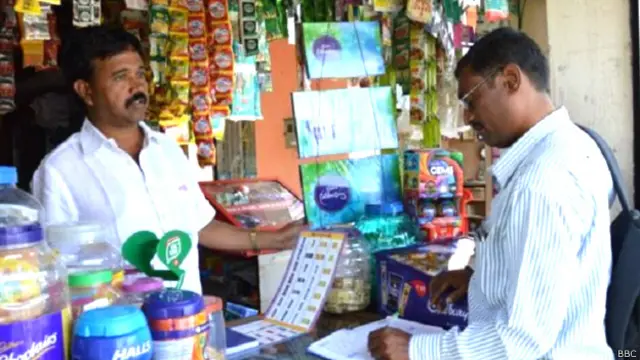 आनंद तालेकर की दुकान