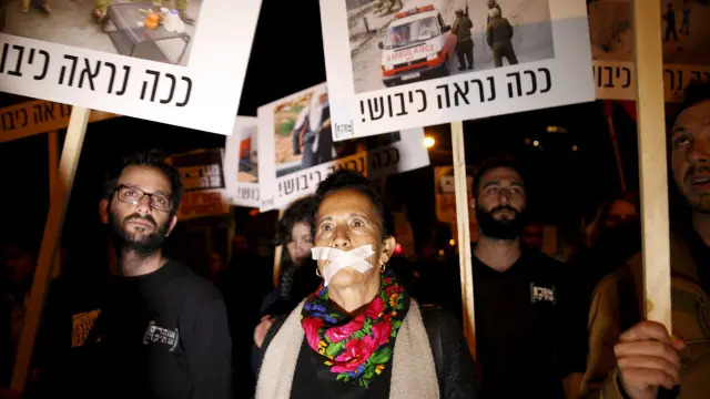 مخاوف من تأثير القيود المقترحة على نشاط المنظمات اليسارية المعارضة لسياسات الاحتلال الإسرائيلي في الأراضي الفلسطينية المحتلة.