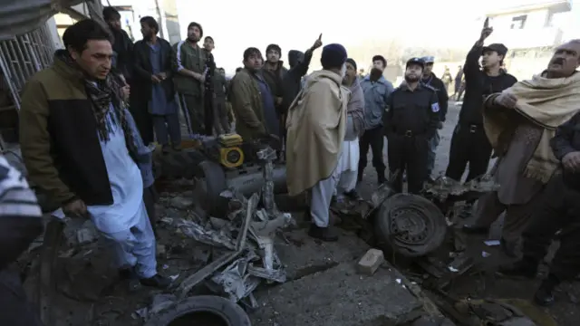 چارواکي وايي پېښې کې وژل شوي او ټپيان ملکي کسان دي