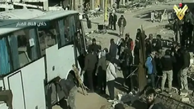 Lübnan'ın El Manar televizyonu tahliyenin görüntülerine yer verdi