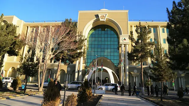 ساختمان جدید وزارت دفاع شامل سربازخانه، پادگانهای اضافی، سیستم فاضلاب و دستگاه تولید نیرواست