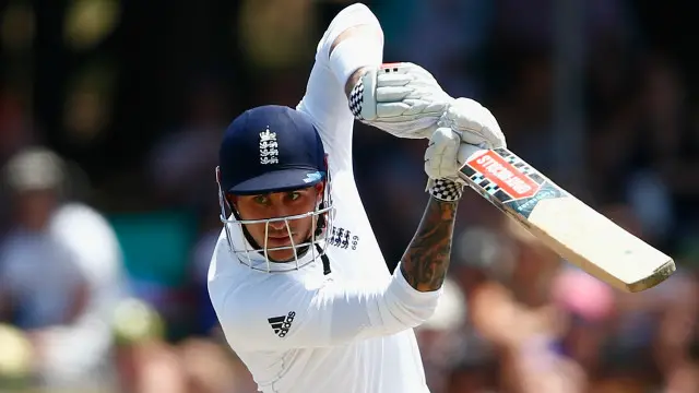 اپنا پہلا میچ کھیلنے والے ایلکس ہیلز دوسری اننگز میں بھی بڑا سکور کرنے میں ناکام رہے