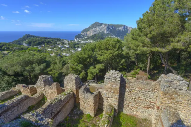 Развалины виллы Тиберия