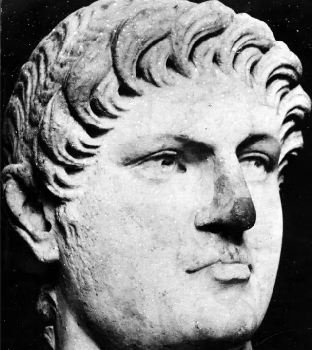 Бюст Нерона