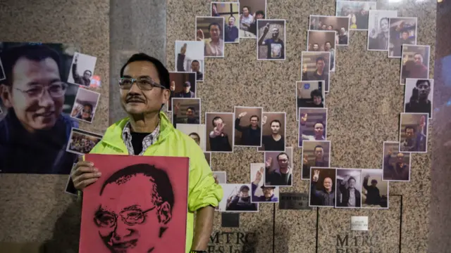 香港支联会示威者在铜锣湾集会声援刘晓波（28/12/2015）