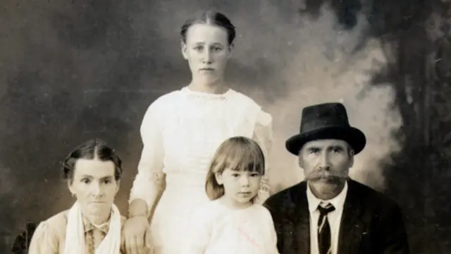 Una familia de emigrantes rusos en Hawái