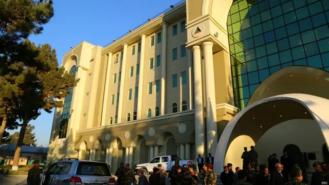 ولسمشر غني وايي، په دغه ودانۍ کې شته امکانات د سيمې په کچه ساری نه لري.