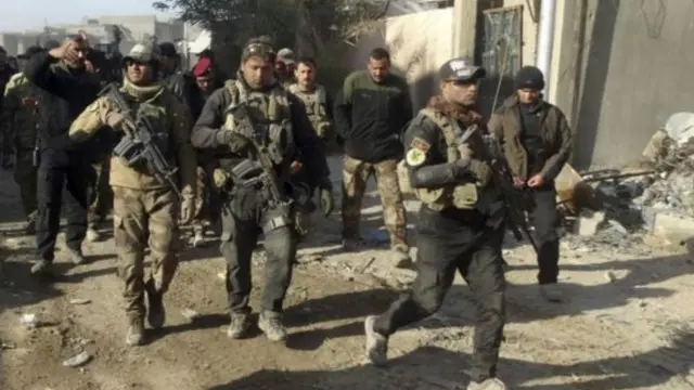 معركة تحرير الرمادي تمثل درسا مفيدا للقوات العراقية لمعركة تحرير الموصل الكبري المتوقع انطلاقها الصيف المقبل