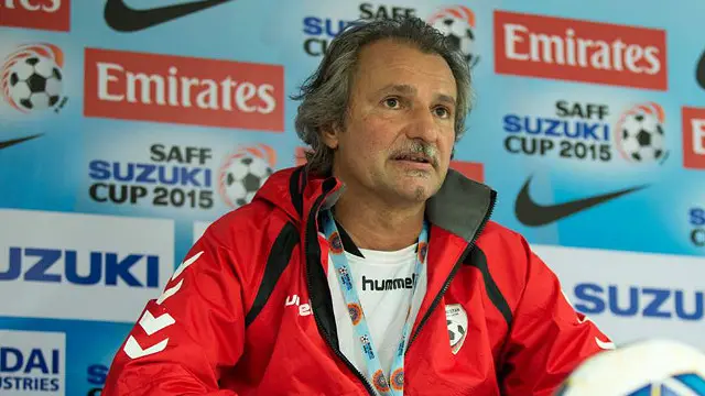 پیتر شگرت آلمانی‌تبار متولد کرواسی دو ماه پیش مسئولیت تیم ملی فوتبال افغانستان را به عهده گرفت