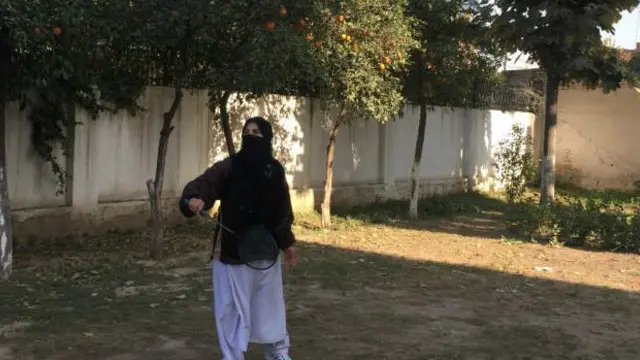 مېله کې به د قبايلي سيمو ښځېنه لوبغاړې او سندرغاړې برخه ولري او لاسي صنايع به نندارې ته وړاندې کړي