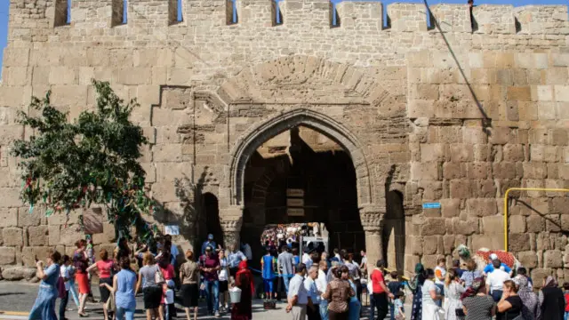 Дарбанд қалъаси - Доғистондаги қадимий қадамжо.