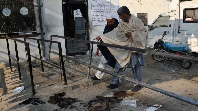 ان حملوں کا مقصد سرکاری ملازمین کو خوف زدہ کرنا ہوتا ہے: مبصرین