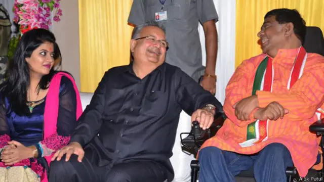 छत्तीसगढ़ के मुख्यमंत्री रमन सिंह और कांग्रेस नेता अजीत जोगी.