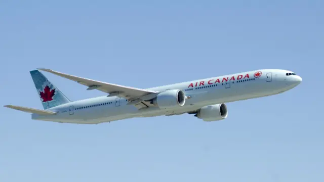 Un avión de Air Canadá