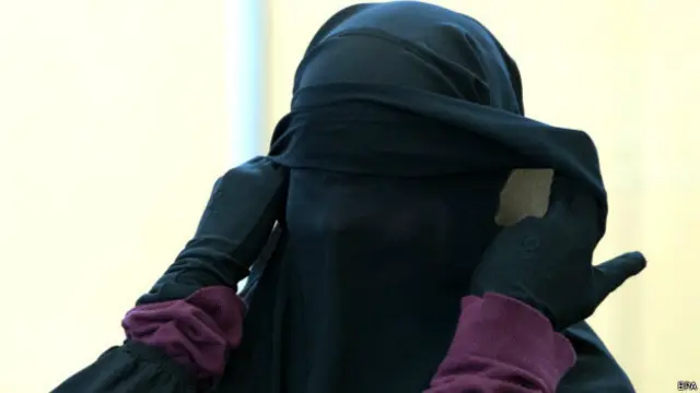 इस्लामिक स्टेट, महिला