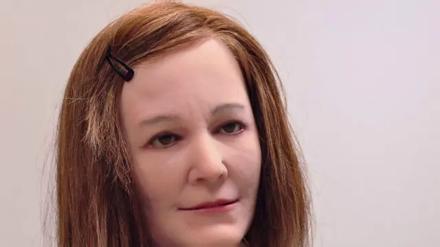 रोबोट नडीन