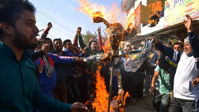 पठानकोट में प्रदर्शन