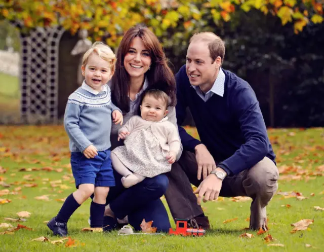 Герцог и герцогиня Кембриджские с детьми