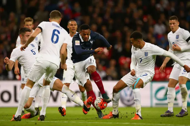 En el once titular del partido que Inglaterra le ganó a Francia en noviembre jugaron cuatro hombres que debutaron en el seleccionado cuando eran entrenados por Pochettino: Clyne, Kane, Alli y Dier.