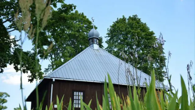 له سوځېدو وروسته په ۱۹۰۱ کې دا جومات بیا له سره جوړشو