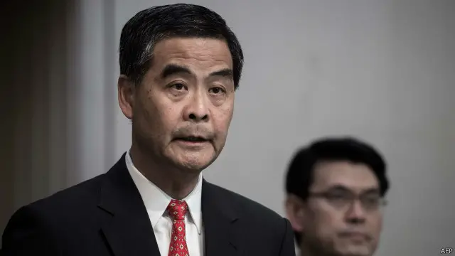 တရုတ် အစိုးရကို လိုက်လျော လွန်းတယ်လို့ ဟောင်ကောင် အုပ်ချုပ်ရေးမှူး စီဝိုင်လုန်ကို အရင်က ဝေဖန်ခဲ့ကြ။