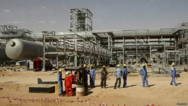 انتعشت أسعار النفط إلى حد جراء التوترات في العلاقات بين الرياض وطهران