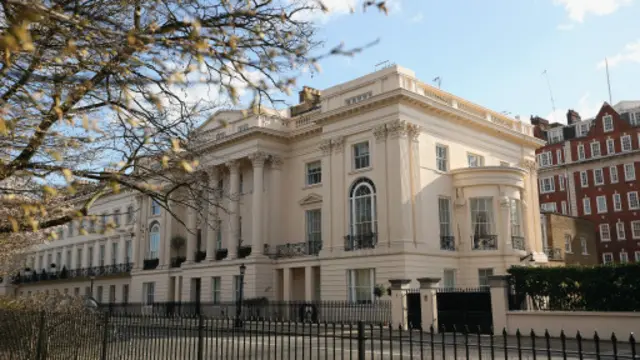 纳什在摄政公园旁边的层叠建筑是一场浪漫的新古典主义冒险。