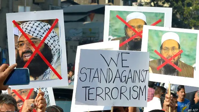 पठानकोट हमले के विरोध में प्रदर्शन