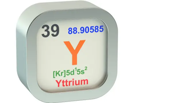 El itrio además fue la primera tierra rara aislada con éxito.