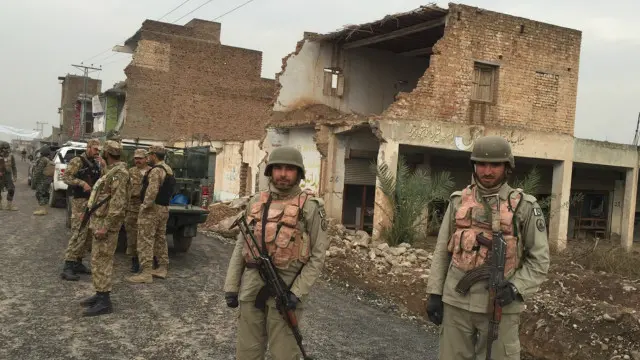  خیبر ایجنسی کی طویل سرحد افغانستان سے ملتی ہے اور راجگال کا علاقہ بھی پاک افغان سرحد کے قریب واقع ہے