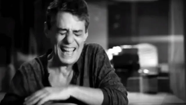 Cantor comenta em entrevista as críticas que recebe na internet