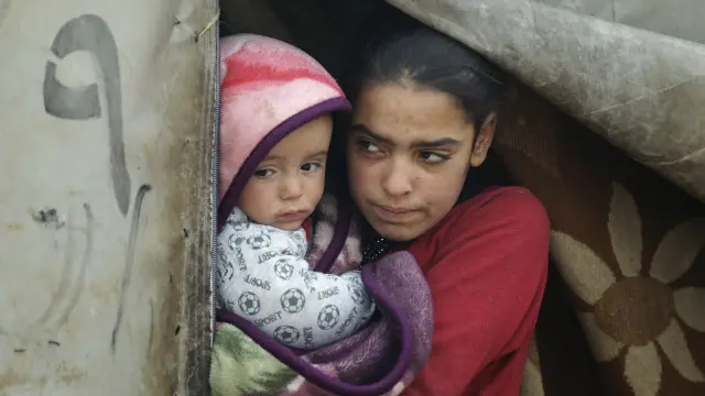 (أرشيف) يعتقد أن نحو 400 ألف شخص يعيشون تحت الحصار في سوريا