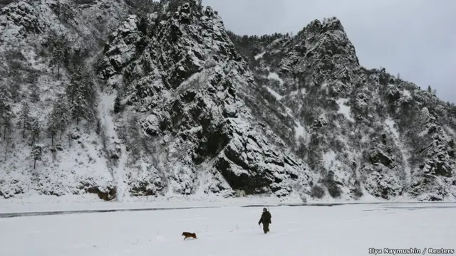 Berenang di musim dingin 